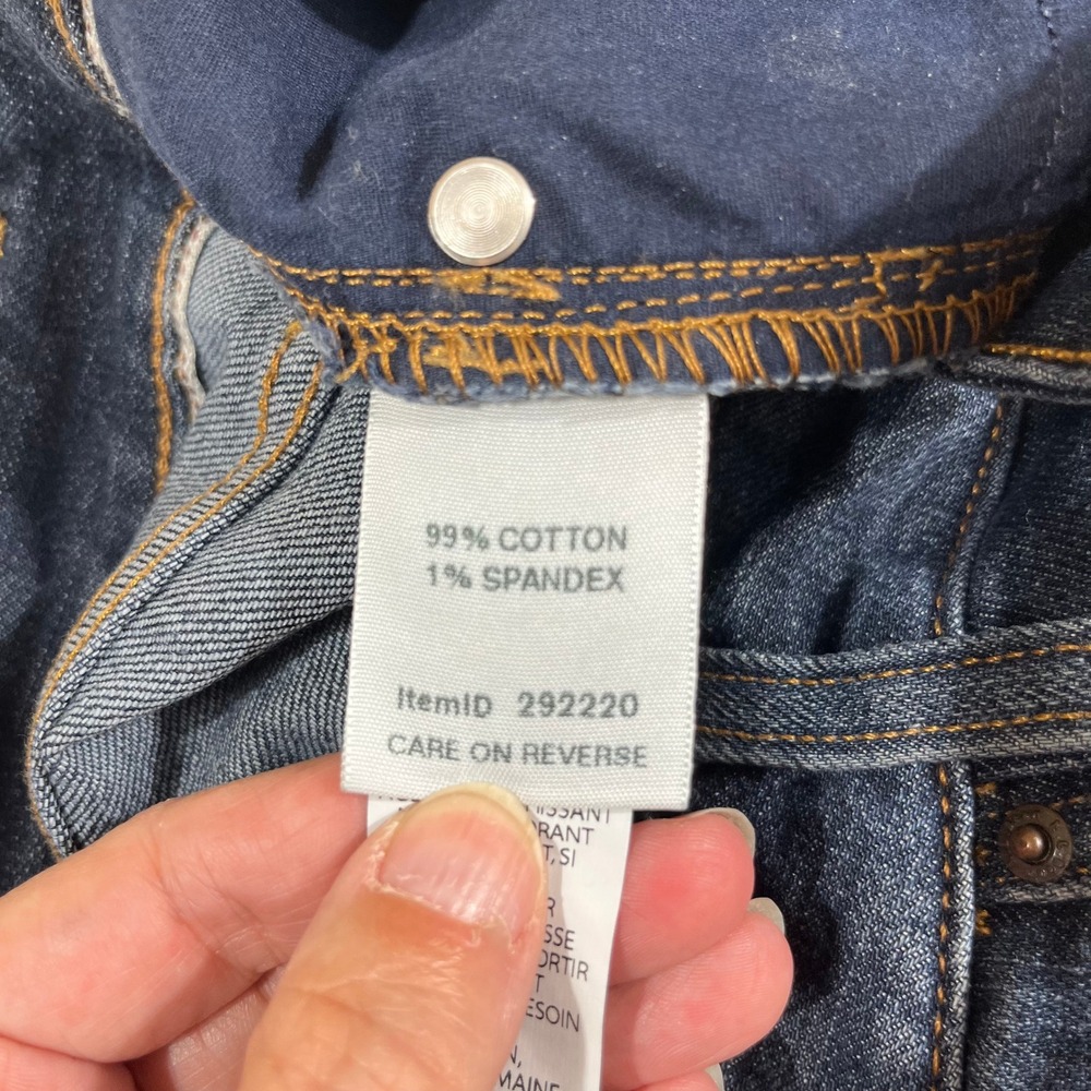 L.L.Bean Favorite Fit Jeans Women 12 MT Blue Straight Leg Medium Wash 292220 - Picture 8 of 13